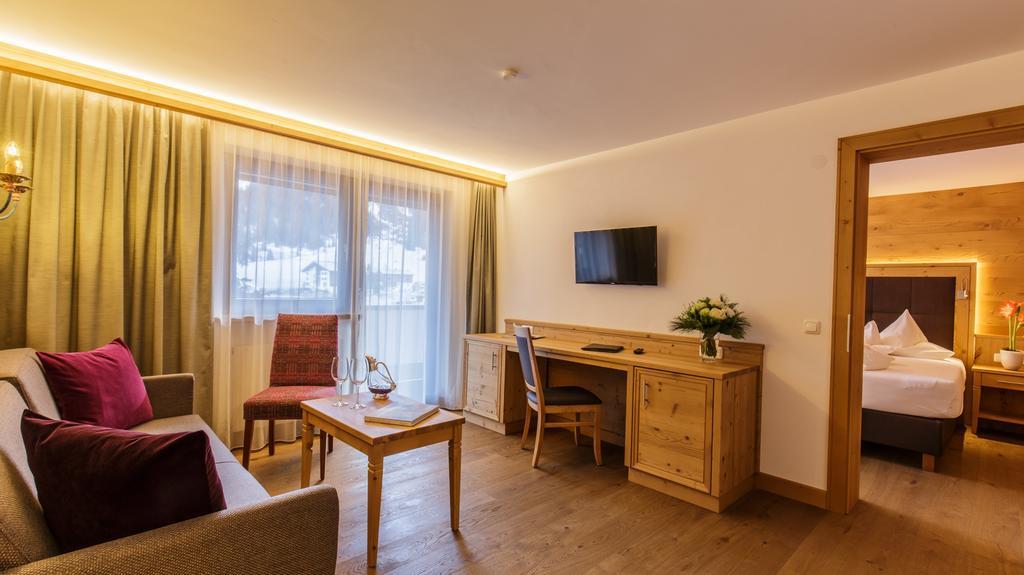 Hotel Plattenhof Lech am Arlberg Exterior photo